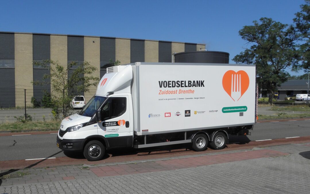 EEN VRACHTWAGEN BE-COMBI VOOR HALF DRENTHE